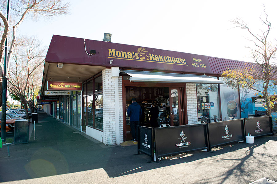 DINGLEY VILLAGE Retpro