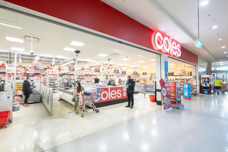 INGLE FARM PLAZA Retpro