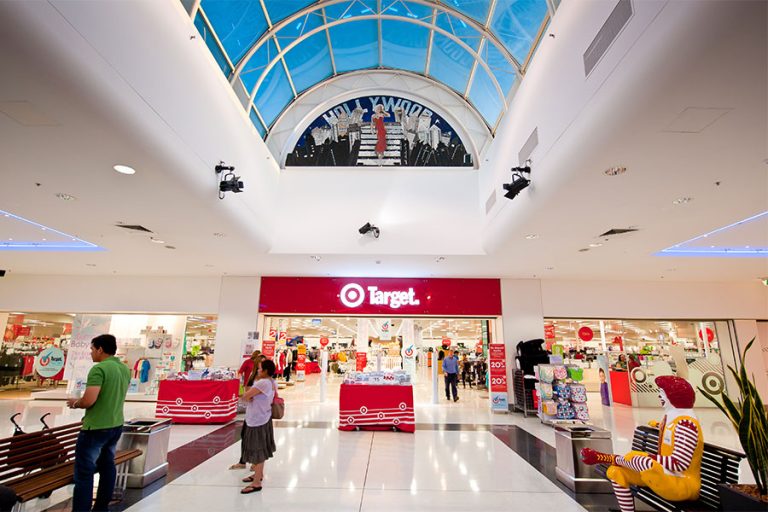 HOLLYWOOD PLAZA Retpro